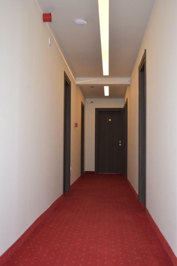 Hotel Zlatni Bor Sokolac  المظهر الخارجي الصورة